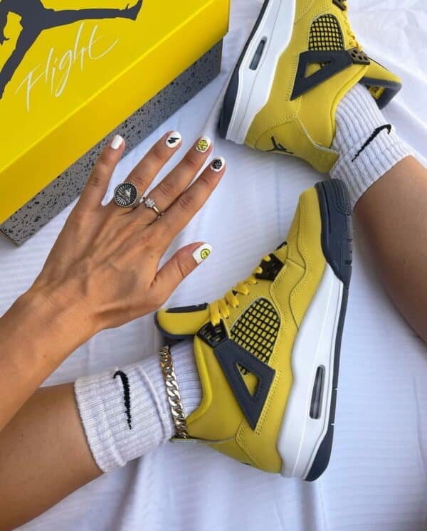 Alternative view of Zapatillas Air Jordan 4 Retro Tour Yellow
