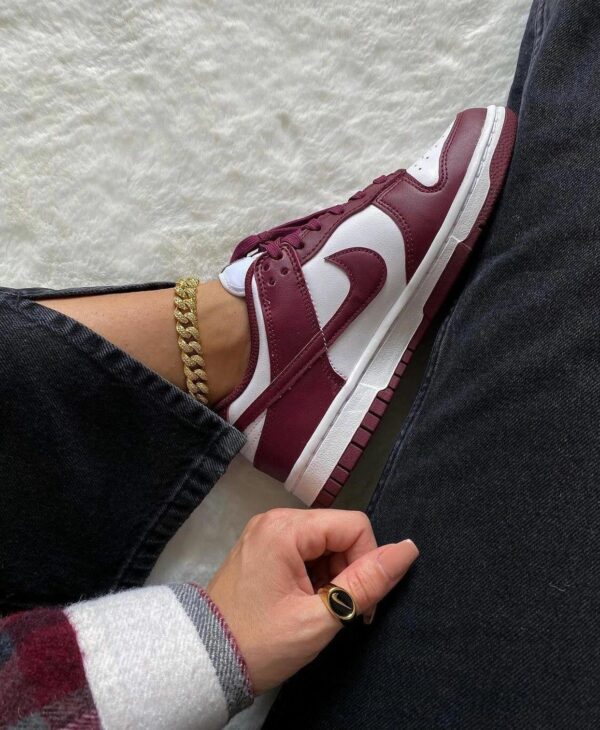 Alternative view of Dunk Low Bordeaux
