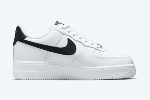Alternative view of Wmns Nike Air Force 1 ’07 Essential ‘White Black’