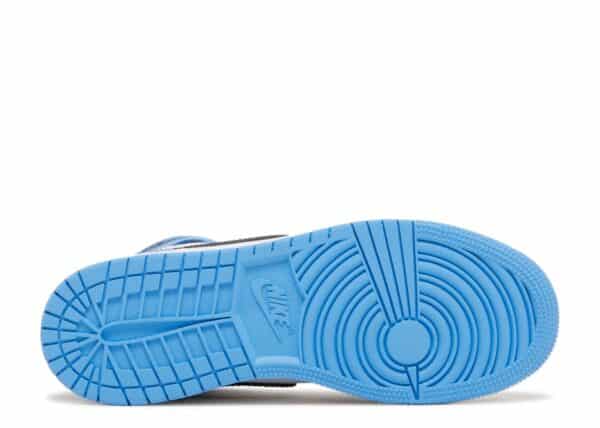 Alternative view of Air Jordan 1 Retro High OG 'Unc Toe'