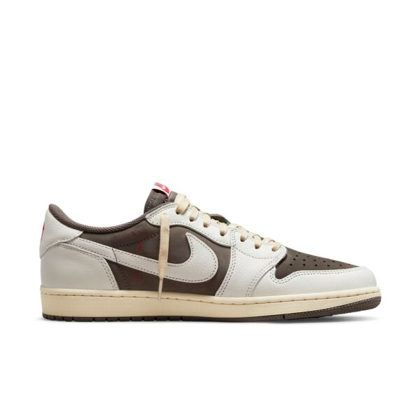 Alternative view of Air Jordan 1 Low OG x Travis Scott ‘Reverse Mocha’